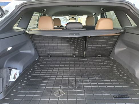 New 2026 Volkswagen Atlas Cross Sport SE image 18