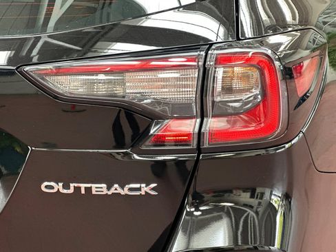 Used 2025 Subaru Outback AWD/4WD image 34