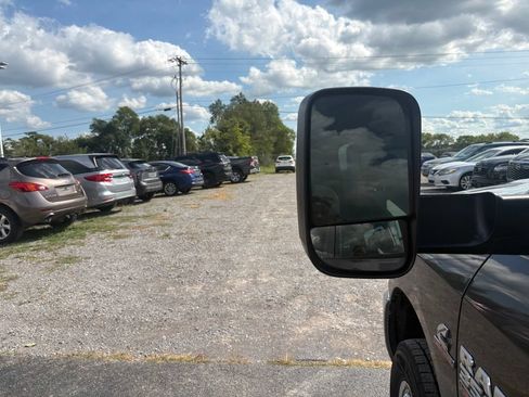 Used 2018 RAM 3500 Tradesman w/ Chrome Appearance Group AWD/4WD image 12