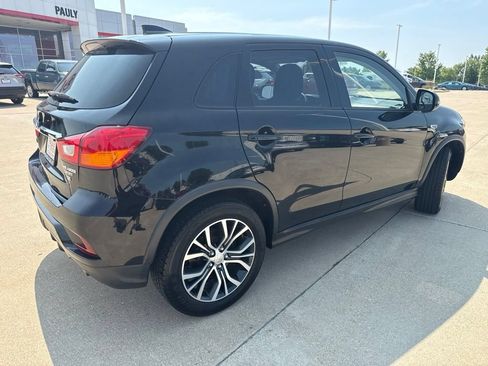 Used 2019 Mitsubishi Outlander Sport SE AWD/4WD image 3