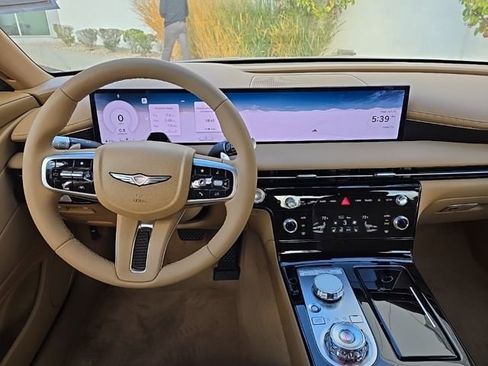 Used 2025 Genesis G80 2.5T image 27