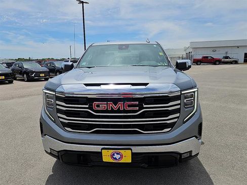 Certified 2023 GMC Sierra 1500 SLT RWD image 8