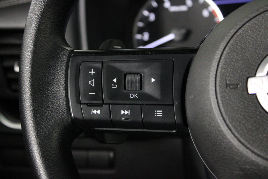 Certified 2023 Nissan Rogue SV FWD image 26