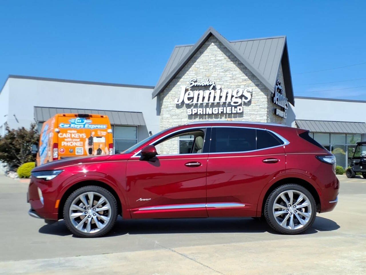 Used 2021 Buick Envision Avenir w/ Technology Package II FWD image 1