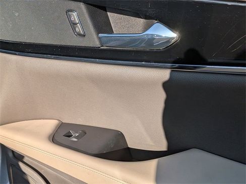 Certified 2023 Lincoln Nautilus AWD w/ Premium Package image 37