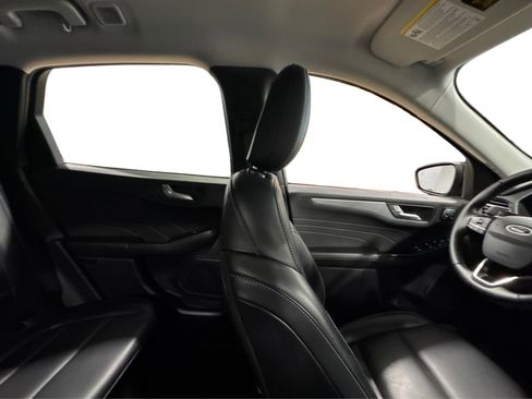 Used 2025 Ford Escape Platinum AWD/4WD image 44
