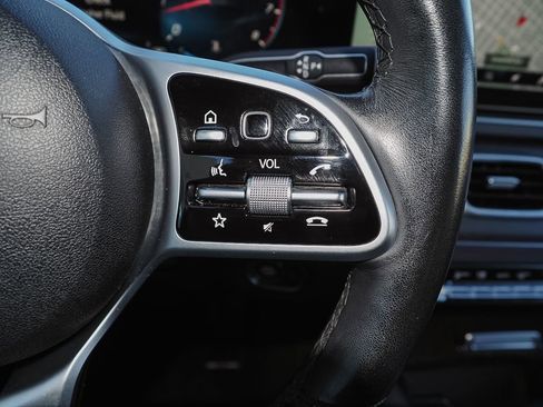 Used 2020 Mercedes-Benz GLE 350 4MATIC image 32