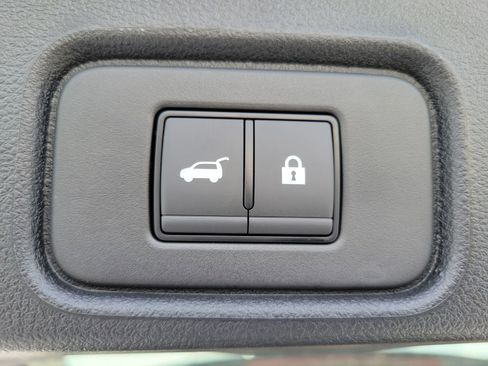 New 2025 Nissan Pathfinder Platinum w/ Cargo Package image 14