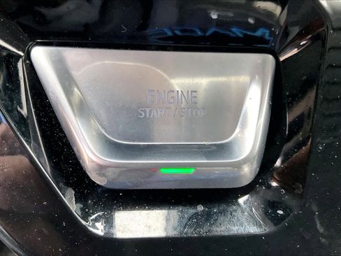 Certified 2025 GMC Sierra 3500 Denali w/ Denali Reserve Package image 32