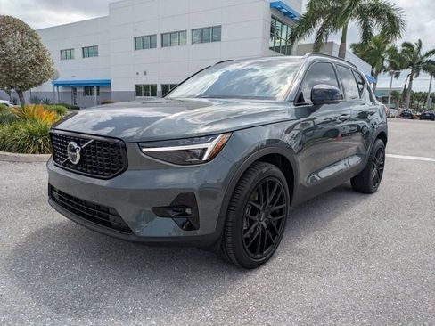 Used 2026 Volvo XC40 B5 Ultra w/ Climate Package AWD/4WD image 1