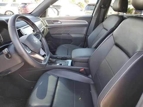 Used 2022 Volkswagen Atlas Cross Sport SE image 14