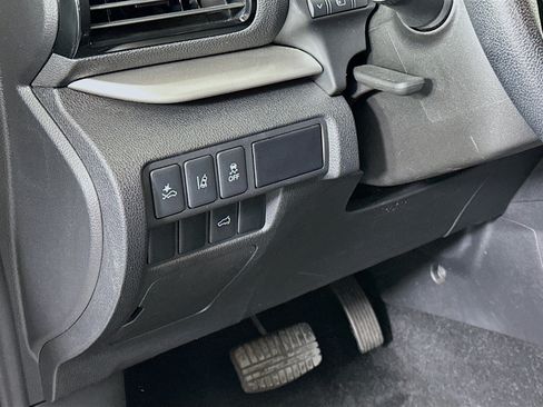Used 2024 Mitsubishi Eclipse Cross SE AWD/4WD image 17