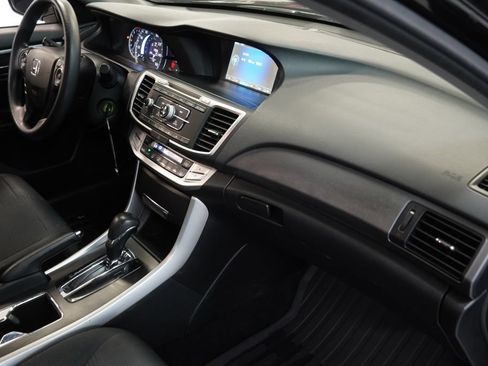 Used 2015 Honda Accord LX image 25