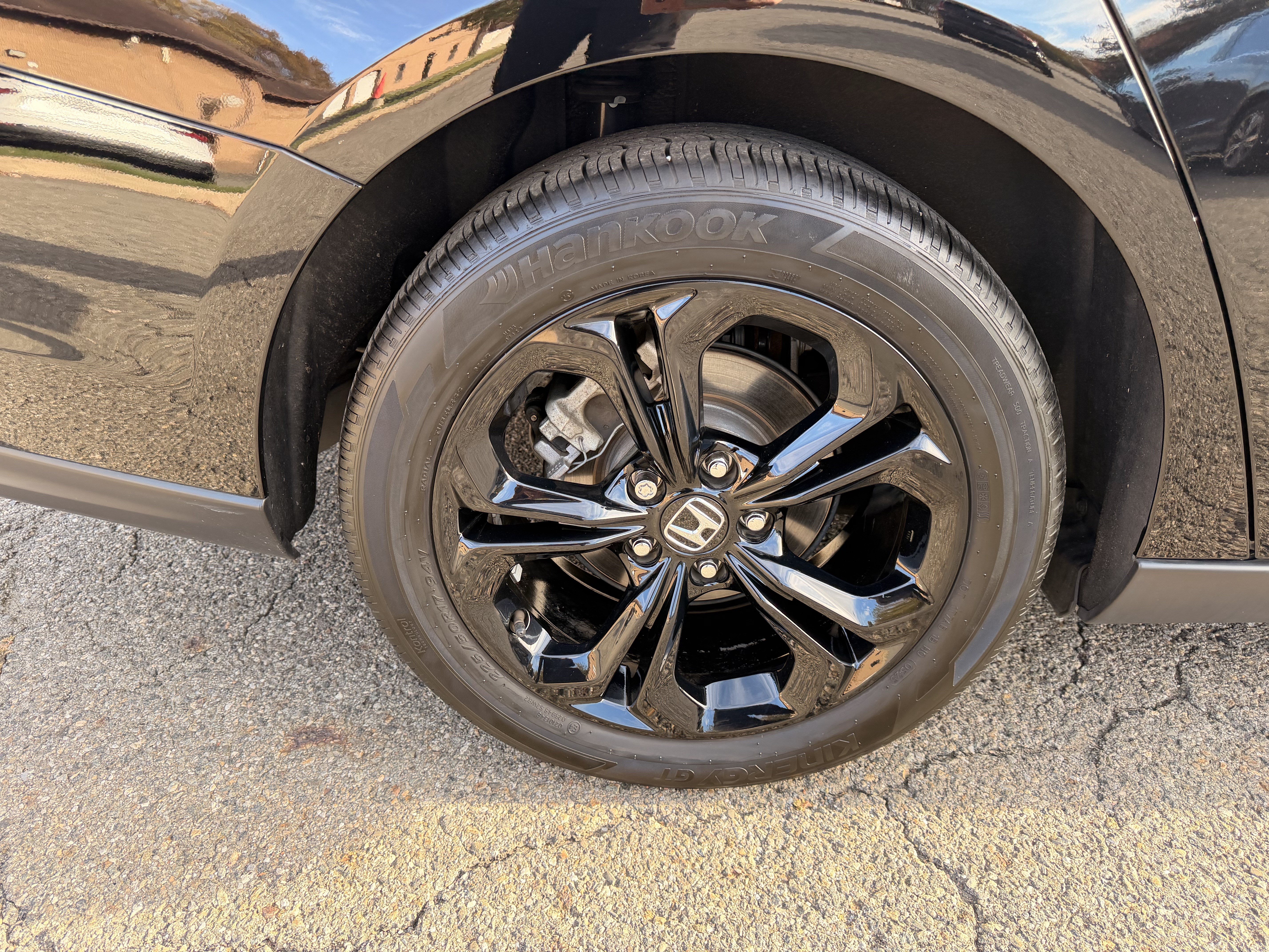 Used 2025 Honda Accord SE image 9