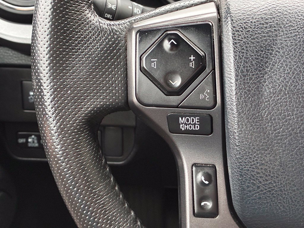 Used 2020 Toyota Tacoma TRD Sport w/ Technology Package AWD/4WD image 21