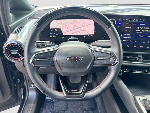 Used 2024 Chevrolet Equinox EV RS FWD image 11