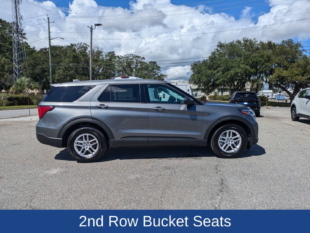 Certified 2026 Ford Explorer Active RWD image 3