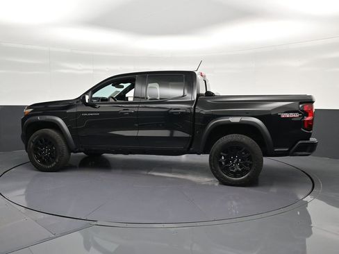 Used 2024 Chevrolet Colorado Trail Boss w/ Advanced Trailering Package AWD/4WD image 8