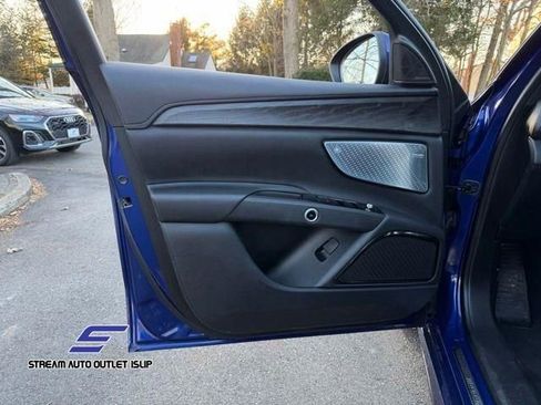 Used 2023 Maserati Grecale Modena AWD/4WD image 37