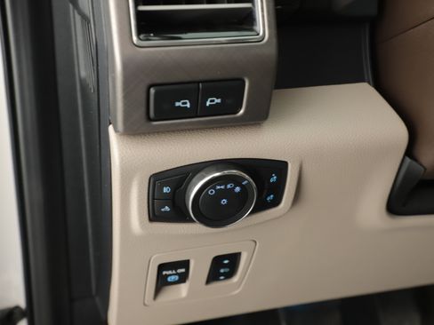 Certified 2019 Ford F150 Limited w/ Trailer Tow Package image 10