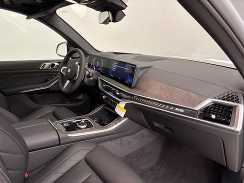 New 2026 BMW X5 sDrive40i w/ M Sport Package RWD image 31