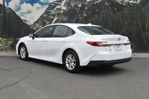 Certified 2025 Toyota Camry LE AWD/4WD image 9