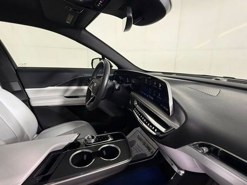 Certified 2024 Cadillac Lyriq Luxury RWD image 31
