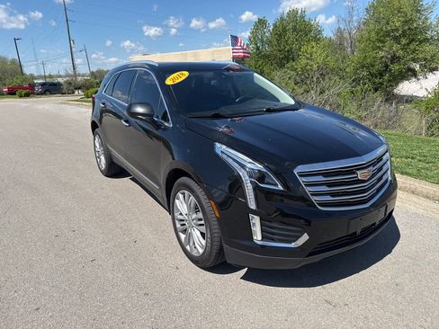 Used 2018 Cadillac XT5 Premium Luxury image 2