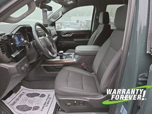 Used 2025 Chevrolet Silverado 1500 LT Trail Boss w/ Convenience Package II AWD/4WD image 13