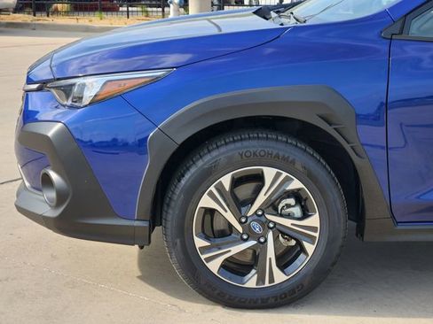 Certified 2025 Subaru Crosstrek 2.0i Premium image 8