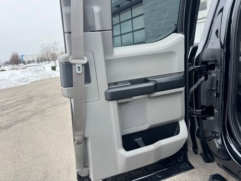 Used 2017 Ford F250 XL w/ STX Appearance Package image 36