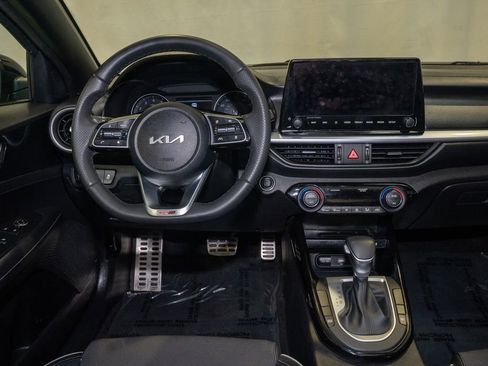 Used 2023 Kia Forte GT-Line w/ GT-Line Premium Package image 6