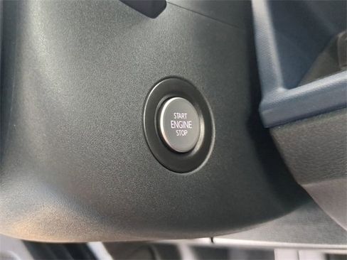 New 2025 Volkswagen ID. Buzz Pro S Plus image 31