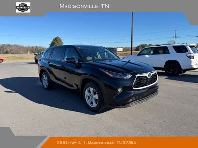 Used 2022 Toyota Highlander LE