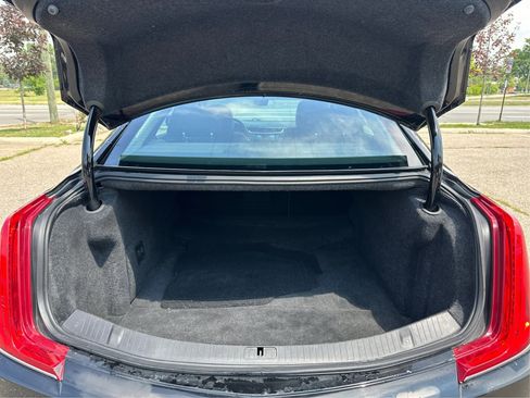 Used 2018 Cadillac XTS Luxury image 14