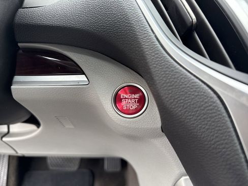 Used 2015 Acura TLX image 18