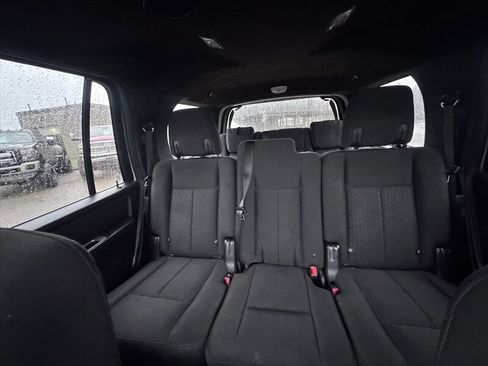 Used 2017 Ford Expedition XLT AWD/4WD image 17