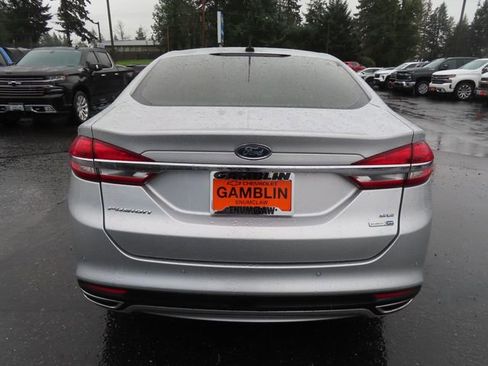 Used 2018 Ford Fusion SE w/ Fusion SE Technology Package image 7