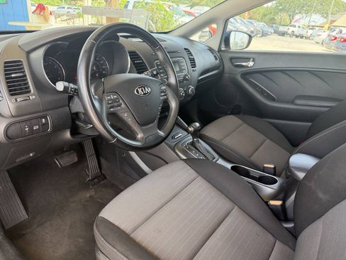Used 2015 Kia Forte EX FWD image 11