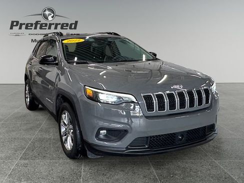 Used 2022 Jeep Cherokee Latitude Lux image 1