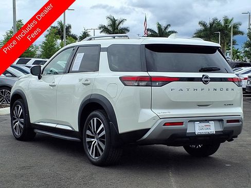 Used 2023 Nissan Pathfinder Platinum FWD image 5