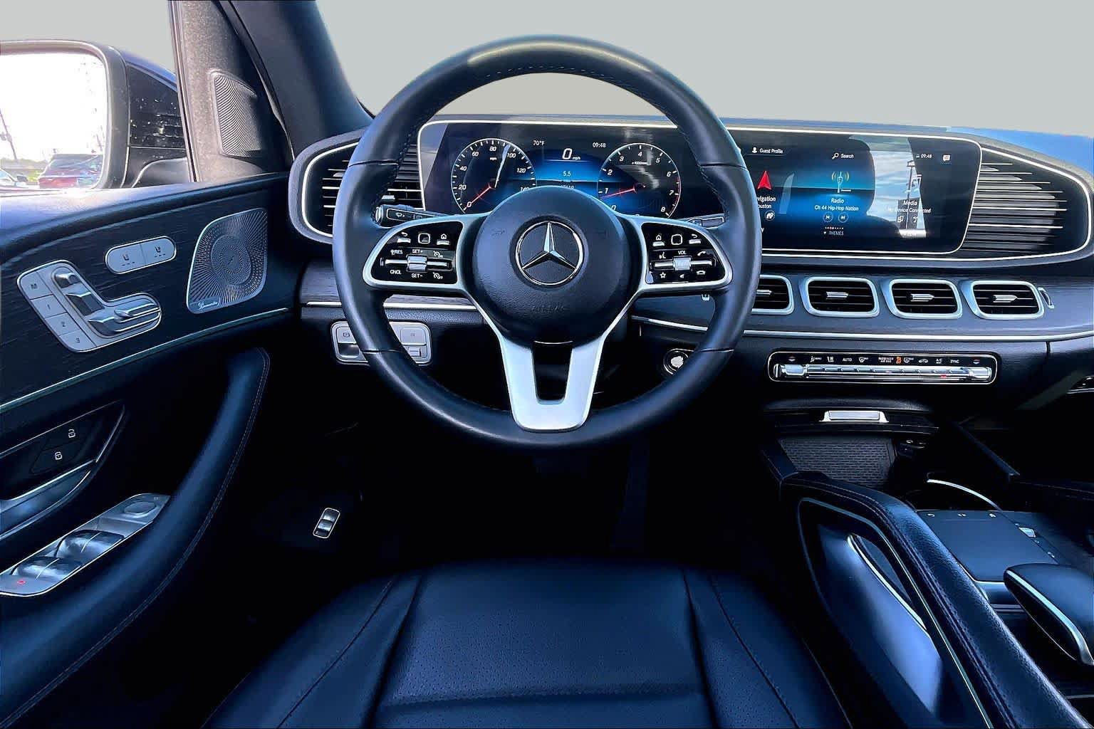 Used 2021 Mercedes-Benz GLE 350 w/ Premium Package image 6