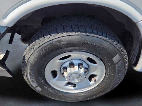 Used 2019 Chevrolet Express 2500 w/ Driver Convenience Package image 21