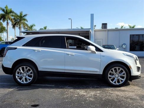 Used 2020 Cadillac XT5 Sportv w/ LPO, Illumination Package image 14
