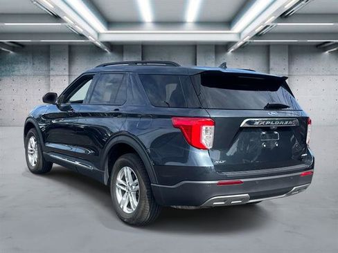 Used 2023 Ford Explorer XLT w/ Equipment Group 202A AWD/4WD image 27
