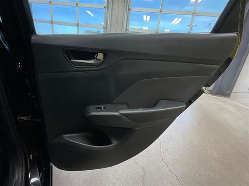 Used 2019 Hyundai Accent SE image 24