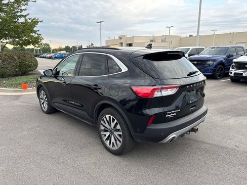 Used 2020 Ford Escape Titanium w/ Titanium Premium Package 2.0 AWD/4WD image 4
