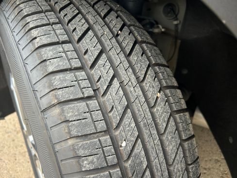 Used 2025 Chevrolet Blazer LT image 11