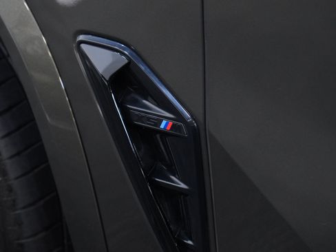 Used 2022 BMW X5 M w/ Competition Package 2 AWD/4WD image 21