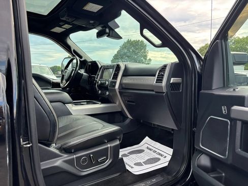 Used 2017 Ford F250 Platinum w/ Platinum Ultimate Package AWD/4WD image 32